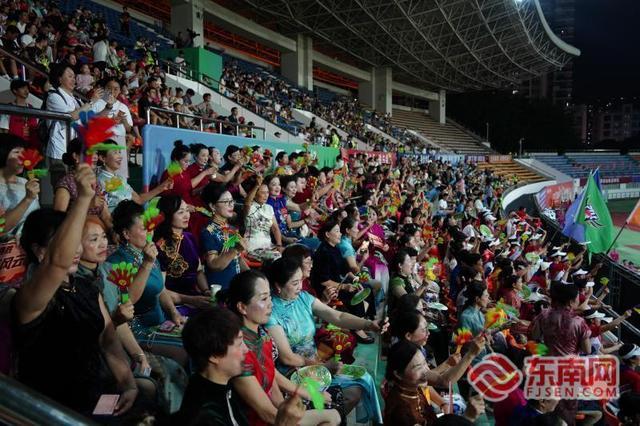 tenan, 比赛现场航 tenan, 比赛现场航